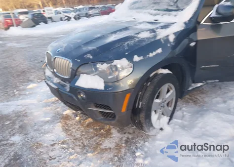 2013 BMW X5 xDrive35D from USA, damaged, VIN 5UXZW0C57D0B95096